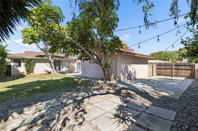 1371 Shannon, Costa Mesa, CA 92626