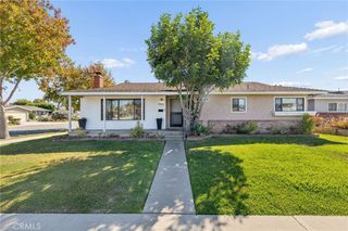 1371 Shannon, Costa Mesa, CA 92626