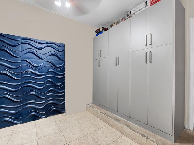 13564 NW 7th St, Pembroke Pines, FL 33028