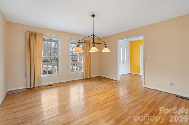 135 Horseshoe Trail, Barnardsville, NC 28709