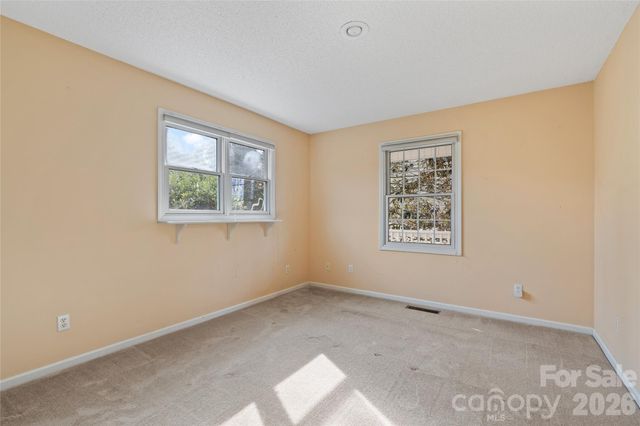 135 Horseshoe Trail, Barnardsville, NC 28709