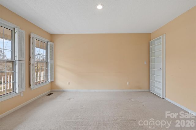 135 Horseshoe Trail, Barnardsville, NC 28709