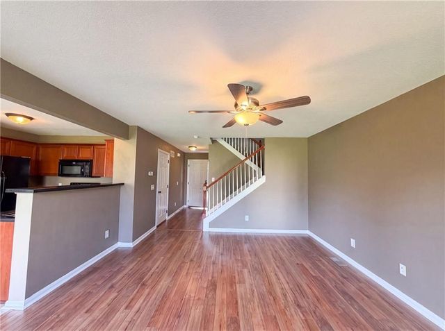 1132 Arborfair Drive, Lee's Summit, MO 64082