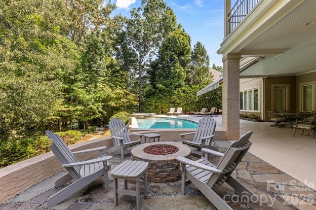 14606 Jockeys Ridge Drive, Charlotte, NC 28277