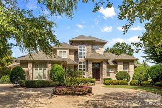 14606 Jockeys Ridge Drive, Charlotte, NC 28277