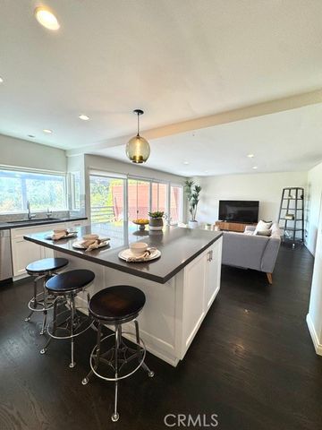 10230 Autumn Leaf, Los Angeles, CA 90077