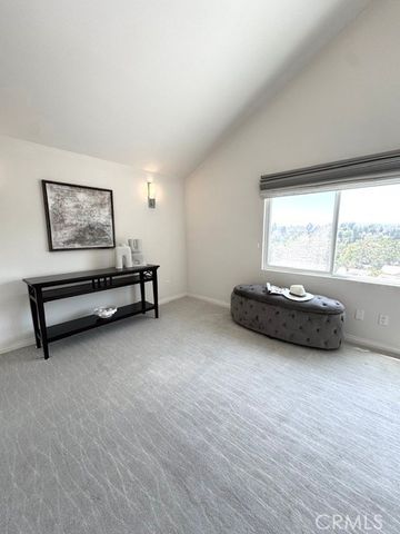 10230 Autumn Leaf, Los Angeles, CA 90077