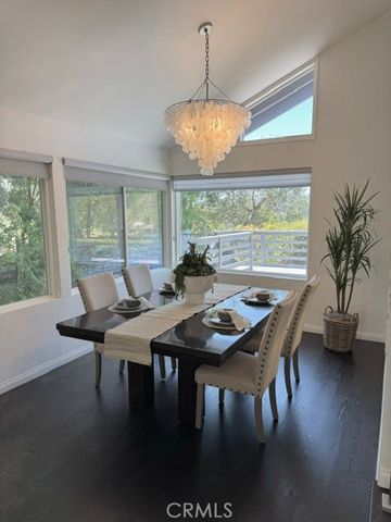 10230 Autumn Leaf, Los Angeles, CA 90077