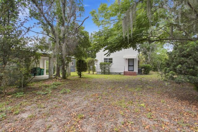 533 N SANS SOUCI AVENUE, Deland, FL 32720