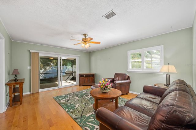 2138 NW 30TH PLACE, Gainesville, FL 32605