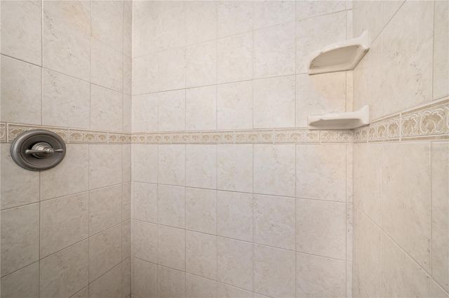 2138 NW 30TH PLACE, Gainesville, FL 32605