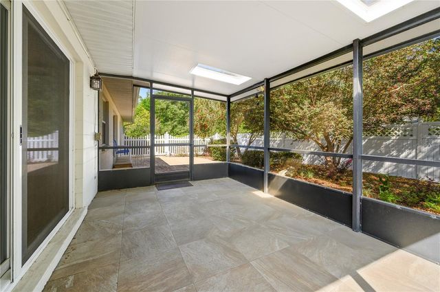 2138 NW 30TH PLACE, Gainesville, FL 32605