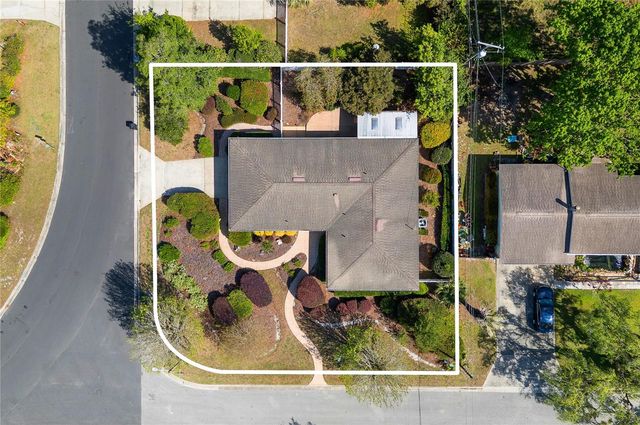 2138 NW 30TH PLACE, Gainesville, FL 32605