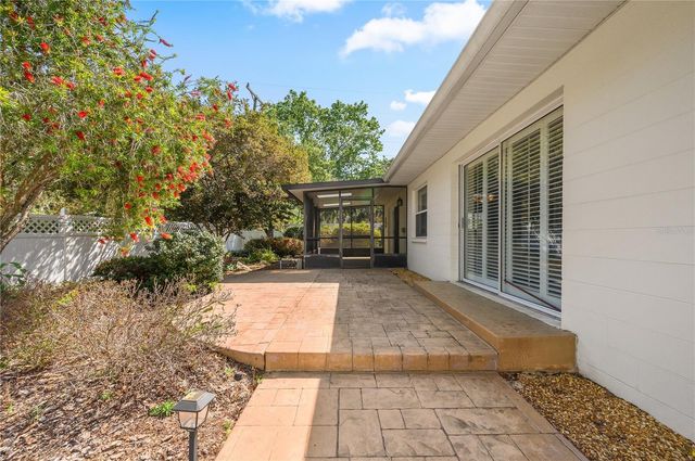 2138 NW 30TH PLACE, Gainesville, FL 32605