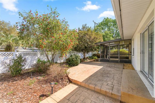 2138 NW 30TH PLACE, Gainesville, FL 32605