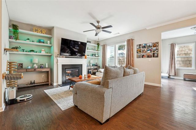 1616 Lansing Bluff Walk, Lawrenceville, GA 30043