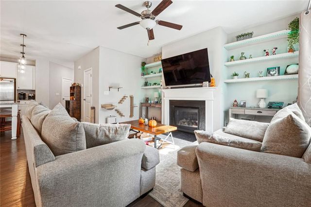 1616 Lansing Bluff Walk, Lawrenceville, GA 30043