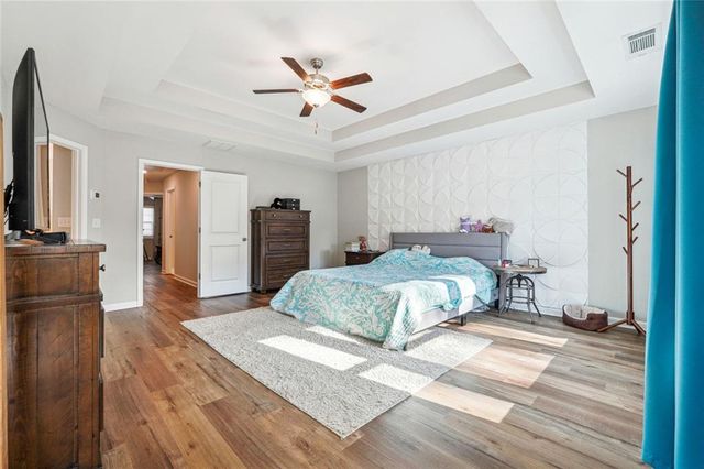 1616 Lansing Bluff Walk, Lawrenceville, GA 30043