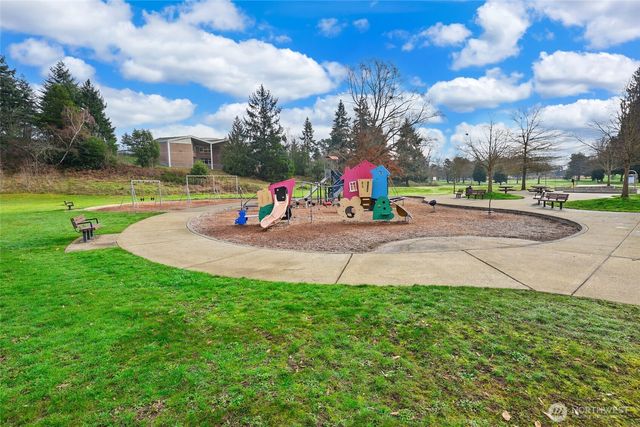 1005 S Alder Street, Tacoma, WA 98405