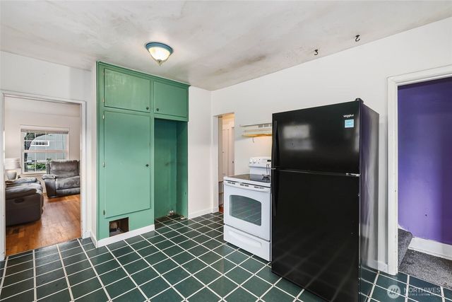 1005 S Alder Street, Tacoma, WA 98405