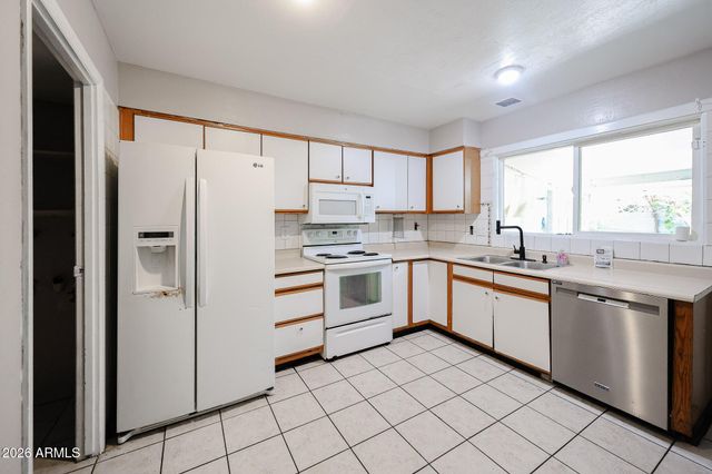 2646 W WOLF Street, Phoenix, AZ 85017
