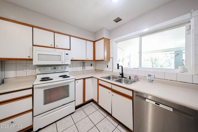 2646 W WOLF Street, Phoenix, AZ 85017