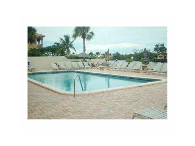 630 Snug Harbor Drive C14, Boynton Beach, FL 33435