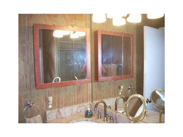 630 Snug Harbor Drive C14, Boynton Beach, FL 33435