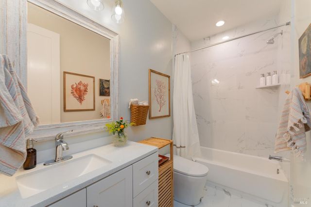 2412 Celestin Ct, Ukiah, CA 95482