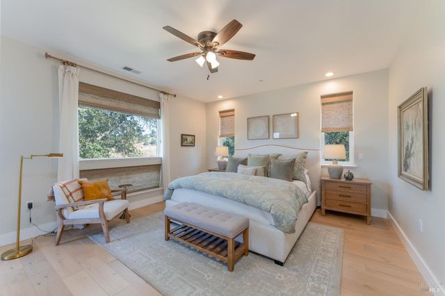 2412 Celestin Ct, Ukiah, CA 95482