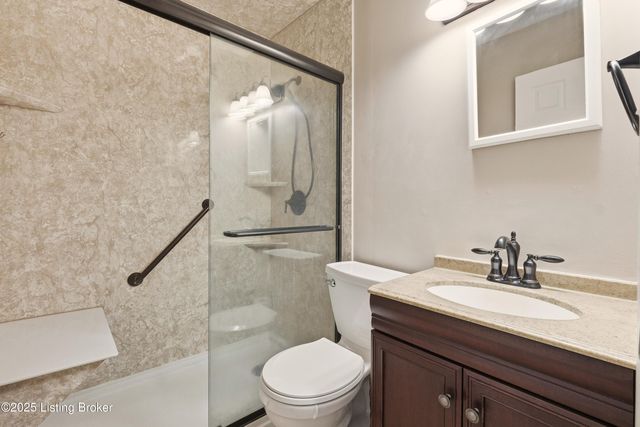 6120 Cooper Chapel Rd, Louisville, KY 40229