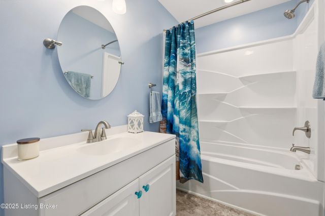 6120 Cooper Chapel Rd, Louisville, KY 40229