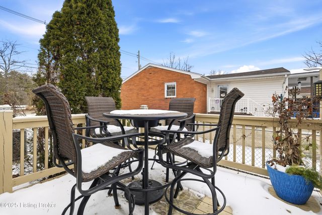 6120 Cooper Chapel Rd, Louisville, KY 40229