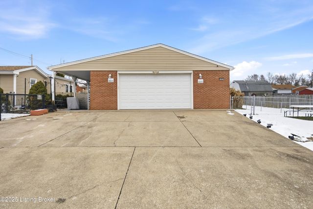 6120 Cooper Chapel Rd, Louisville, KY 40229