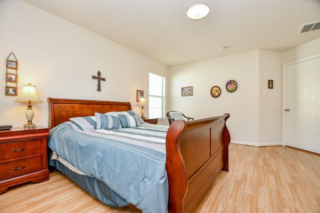 18114 Waverly Hollow Lane, Cypress, TX 77429