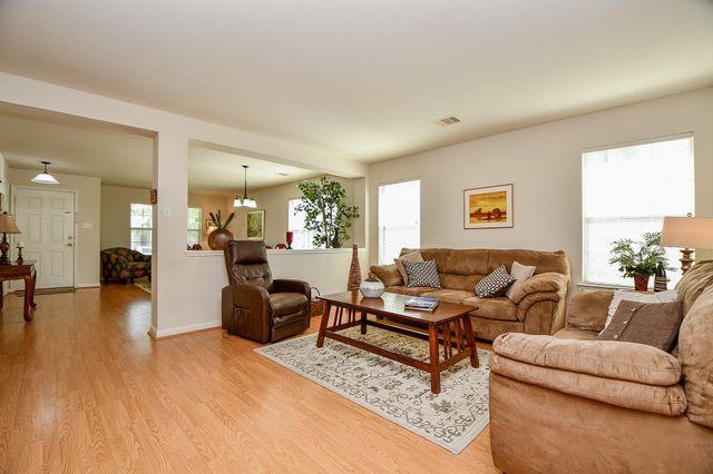 18114 Waverly Hollow Lane, Cypress, TX 77429