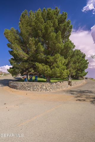 27 SILENT CREST Drive, El Paso, TX 79902