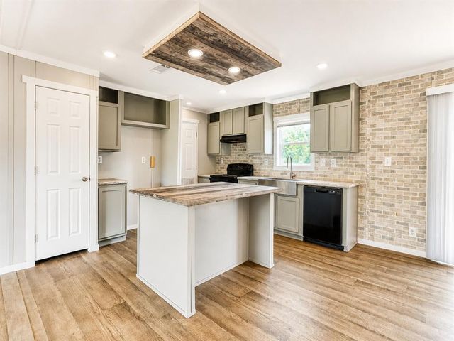 36509 Old Mills Road, Tecumseh, OK 74873