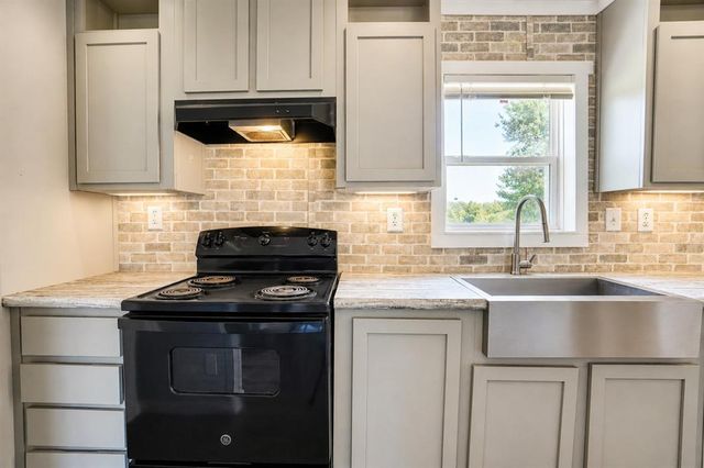 36509 Old Mills Road, Tecumseh, OK 74873
