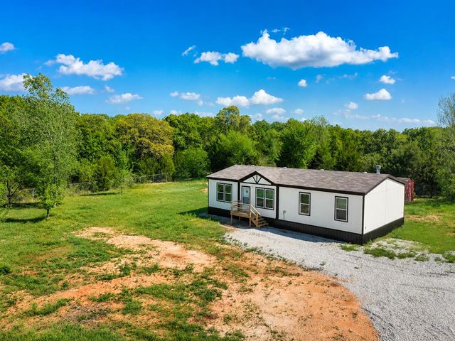 36509 Old Mills Road, Tecumseh, OK 74873