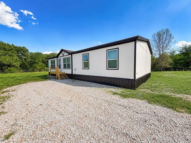 36509 Old Mills Road, Tecumseh, OK 74873