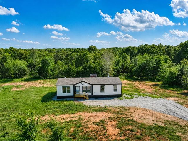 36509 Old Mills Road, Tecumseh, OK 74873