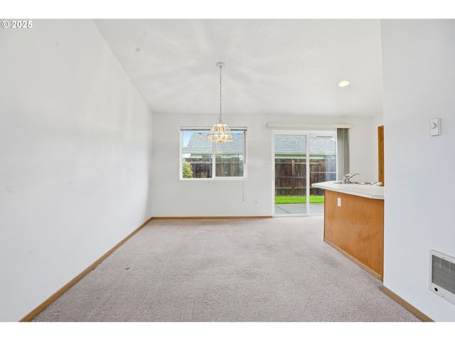 511 Se CLARK Ave, Battle Ground, WA 98604