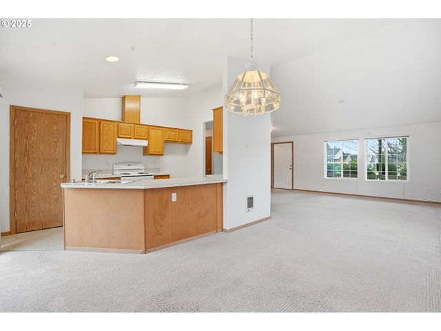 511 Se CLARK Ave, Battle Ground, WA 98604