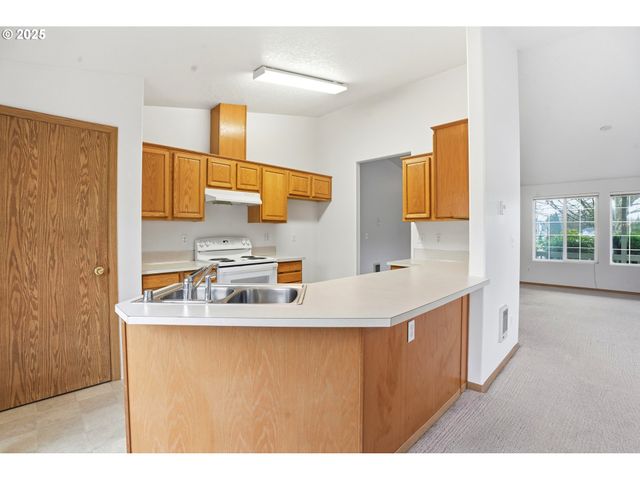 511 Se CLARK Ave, Battle Ground, WA 98604