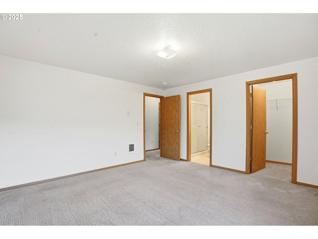 511 Se CLARK Ave, Battle Ground, WA 98604