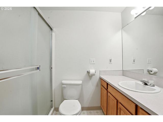 511 Se CLARK Ave, Battle Ground, WA 98604