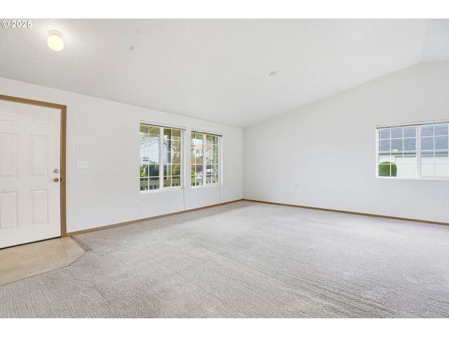 511 Se CLARK Ave, Battle Ground, WA 98604