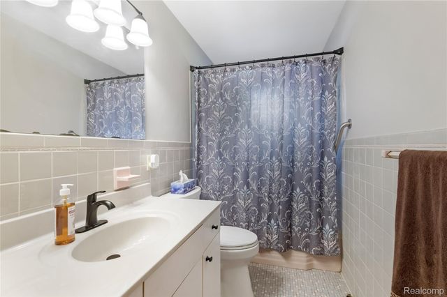 7230 Miller Road, Swartz Creek, MI 48473