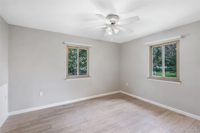 7230 Miller Road, Swartz Creek, MI 48473